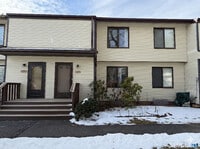 Building Photo - 155 Cottonwood Rd