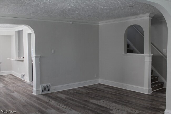 Building Photo - 3629 W 130th St