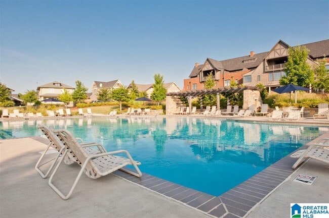 Building Photo - 2208 Grand Ave