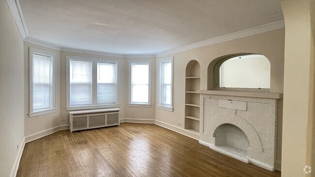 3BR: LIVING ROOM - 2415-2417 W Birchwood Ave