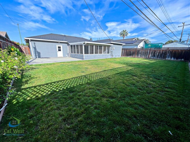 Building Photo - $4,750 - Beautiful 3 Bed/2 Bath in Cambrian neighborhood-Pets possible with approval