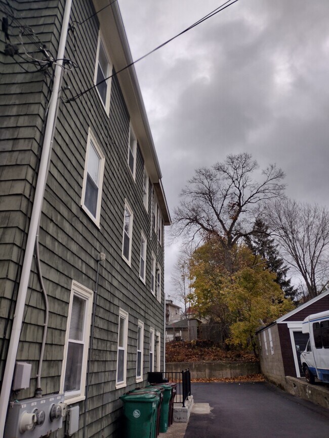 412 Cumberland Hill Rd 412 Cumberland Hill Rd Woonsocket RI 02895