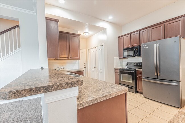 Building Photo - 17223 Brookhollow Ct Dr