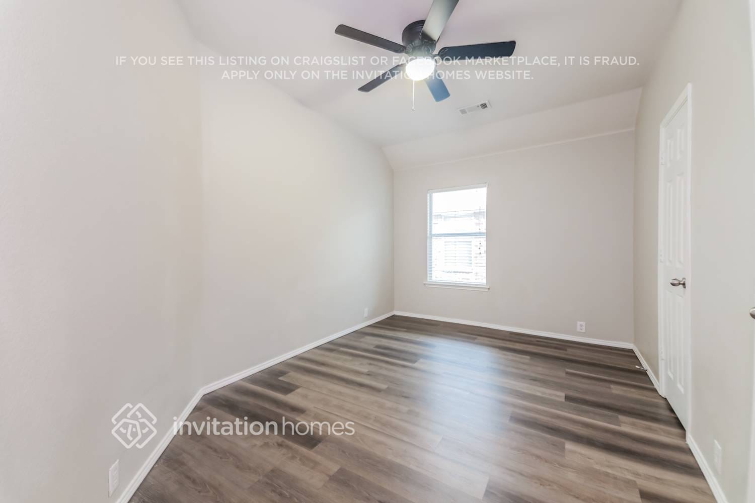 Building Photo - 1270 Stanford Dr