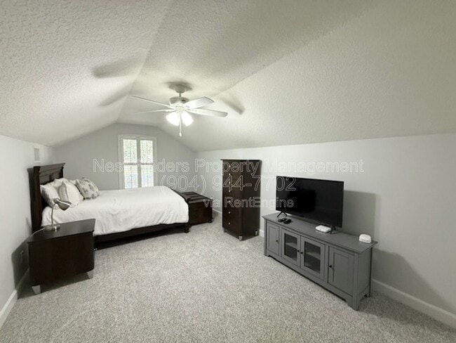 Building Photo - 12784 Cattail Pond Cir S