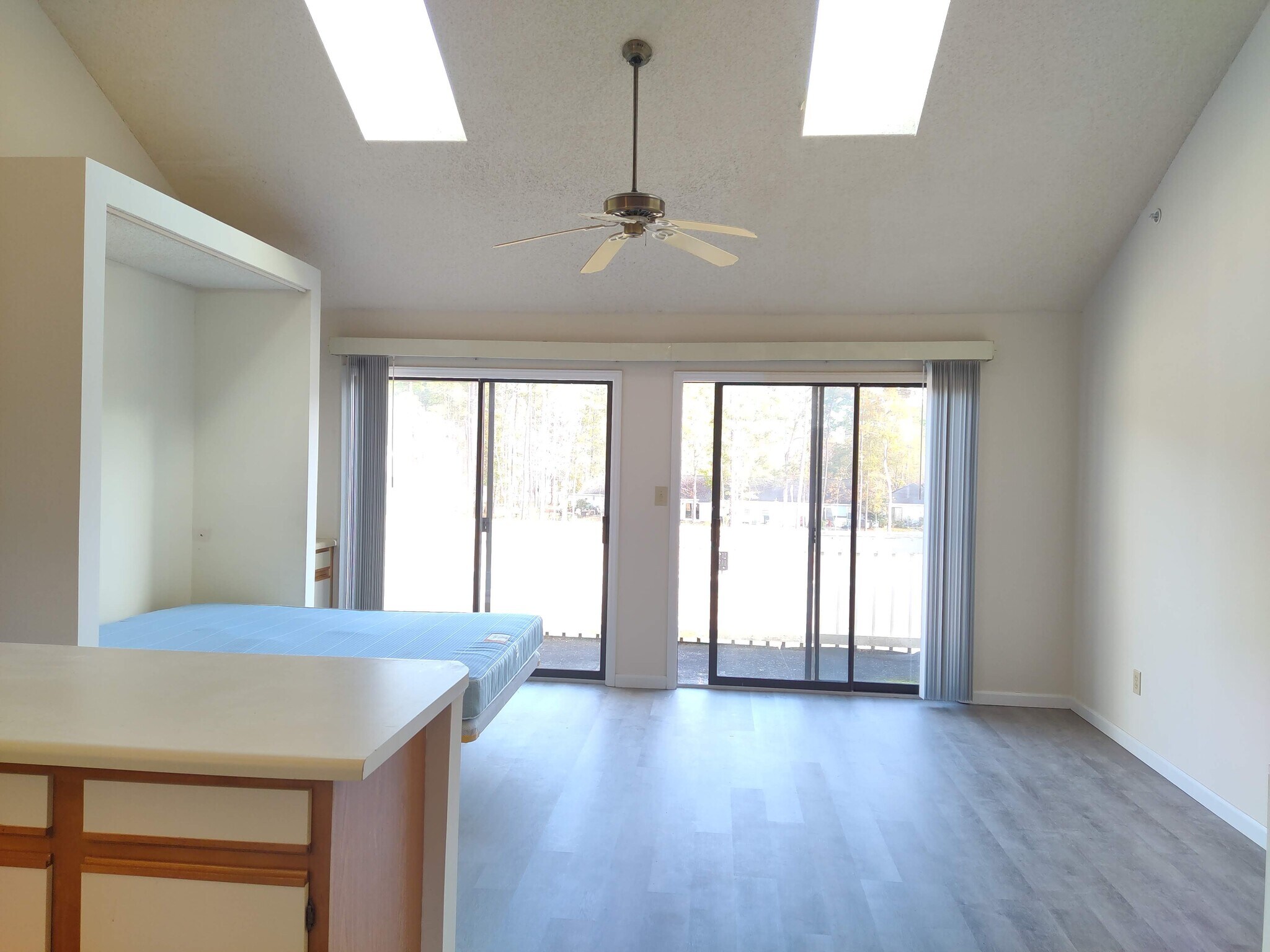 Building Photo - 510 Fairwood Lakes Dr