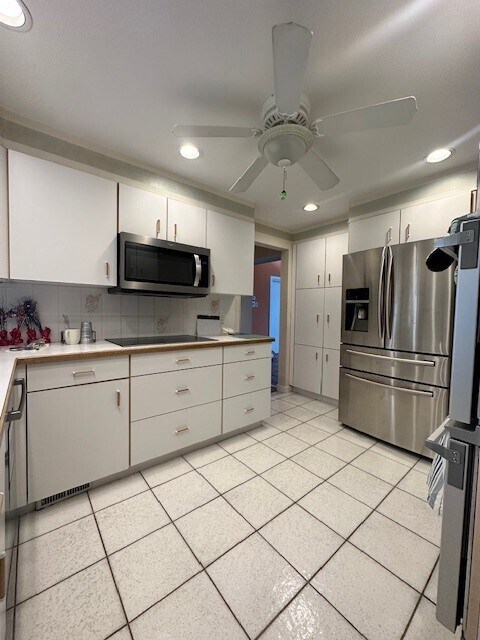 Building Photo - 3004 Winchester Ave