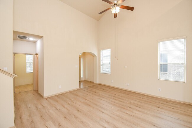 Building Photo - 2106 Harmon Crest Ct