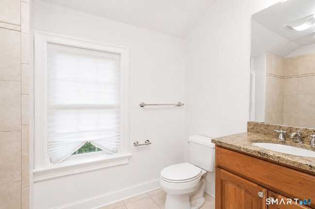 Building Photo - 55 Southport Ridge