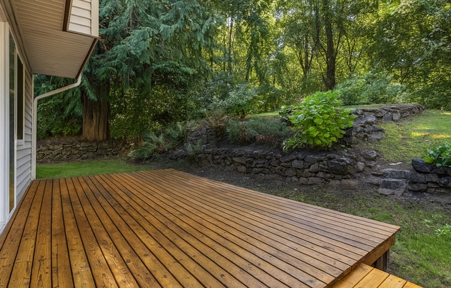 Building Photo - 3 bedroom home in Convenient Silverdale Location!