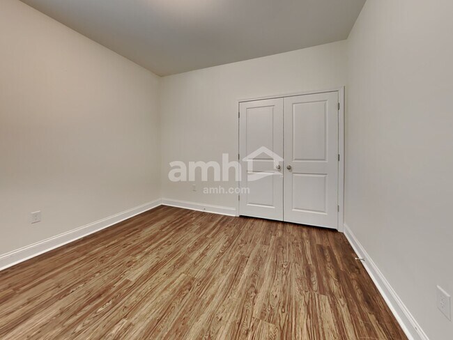 Building Photo - 219 Swan Drive