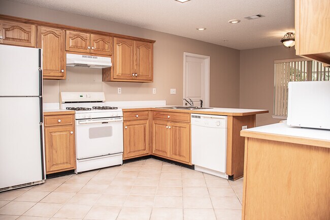 Building Photo - 522 Risen Star Dr