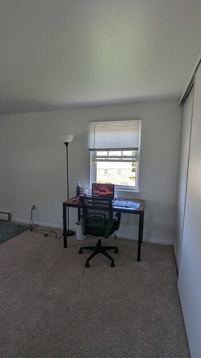 142 Brittany Mnr 142 Brittany Mnr Amherst MA 01002 Apartment Finder