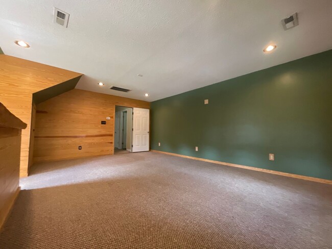 Building Photo - Super Sugarberry