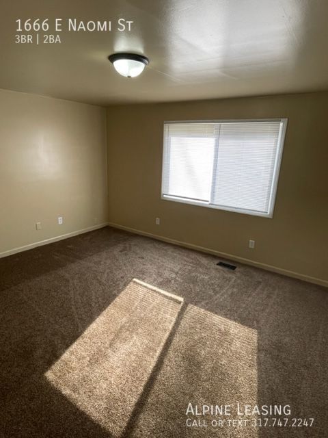 Building Photo - Near Southeast 3BR/2BA Home w/Central Air!