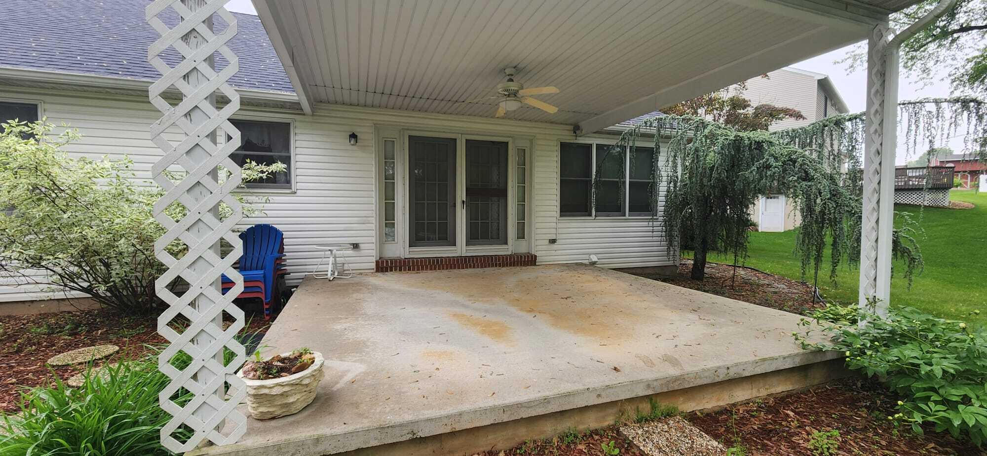 Building Photo - 1038 Boeshore Cir