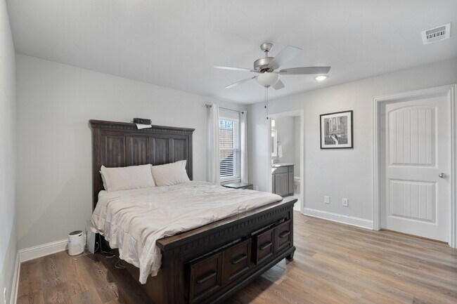 Building Photo - 1707 Aleia Cv