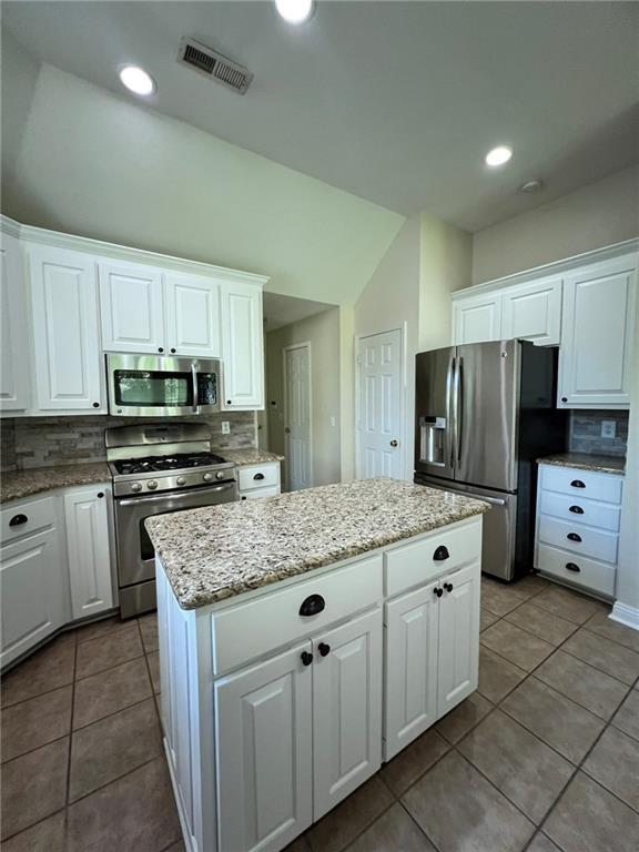 Building Photo - 5408 W Redbud St