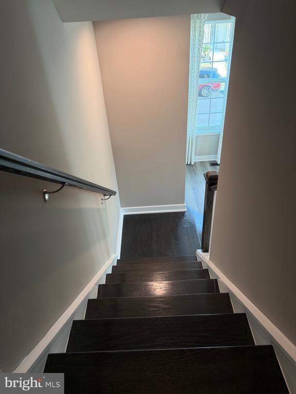 Building Photo - 149 Lawndale Dr