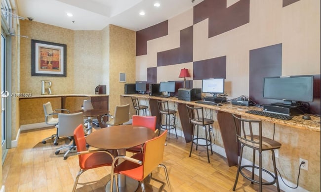 Building Photo - 1830 Radius Dr