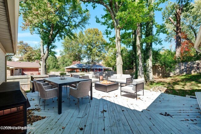 Building Photo - 7405 Ridan Way