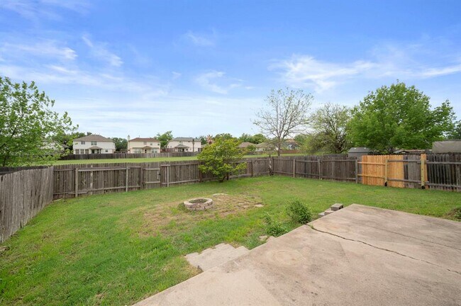 Building Photo - 3844 Willie Mays Ln