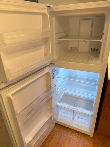 Building Photo - 3513 NE 95th St