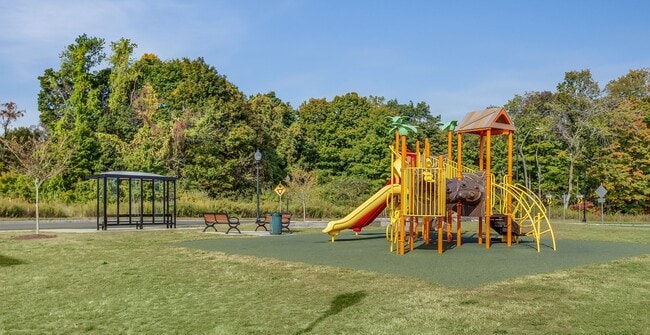 Building Photo - Rockview