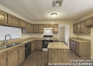 Building Photo - 13722 Pebble Point