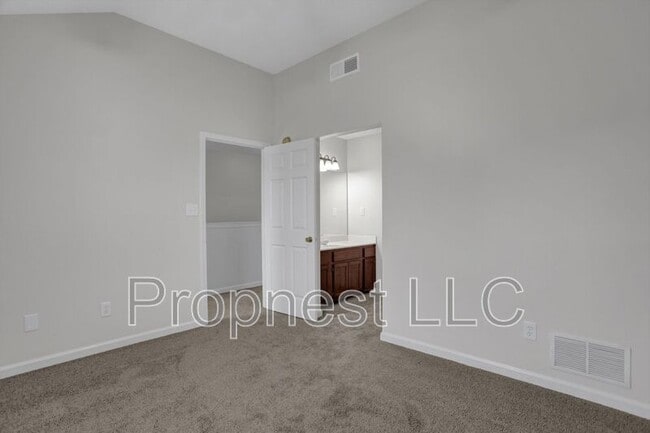 Building Photo - 7349 Perrin Cove