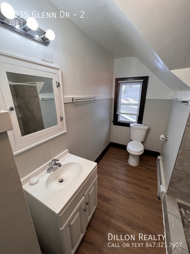 Building Photo - 1935 Glenn Dr