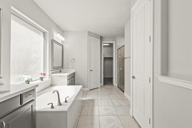 Building Photo - 2402 Long Meadow Way