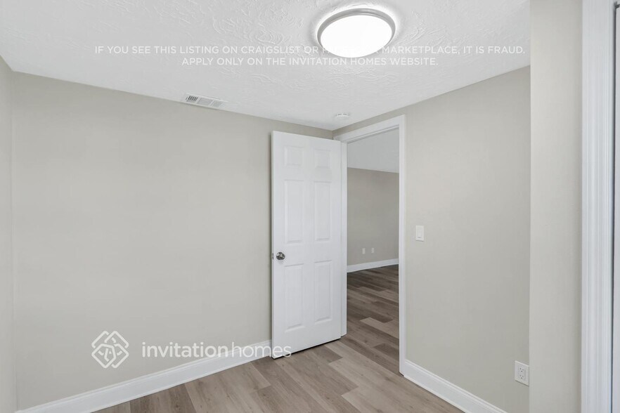 Building Photo - 3416 Seffner Dr
