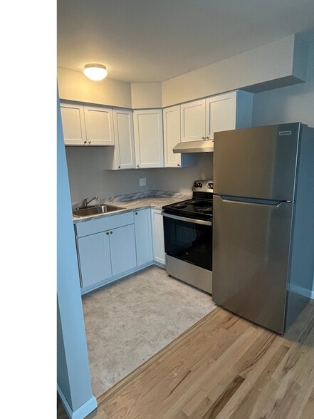 Building Photo - 4820 Briarwood Ave
