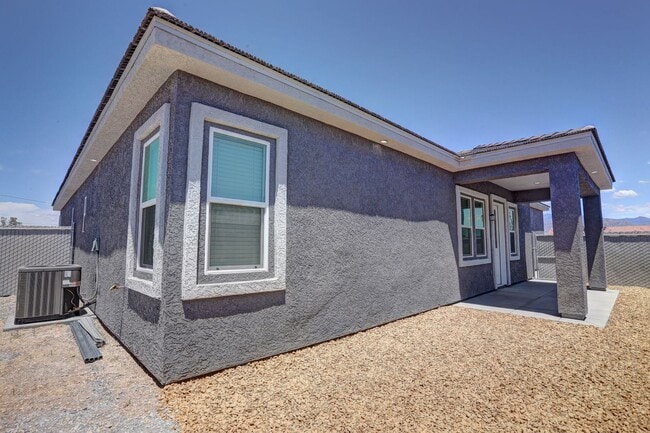 Building Photo - CALVADA VALLEY U3 - Galaxy Street