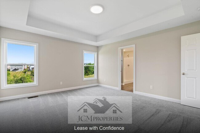 Building Photo - 916 Camden Ct