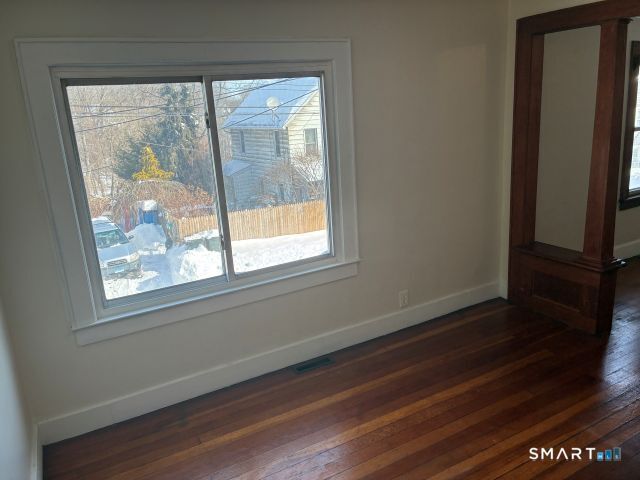 Building Photo - 68 New St