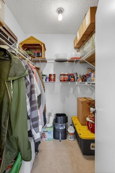 Building Photo - 3451 Americo Dr