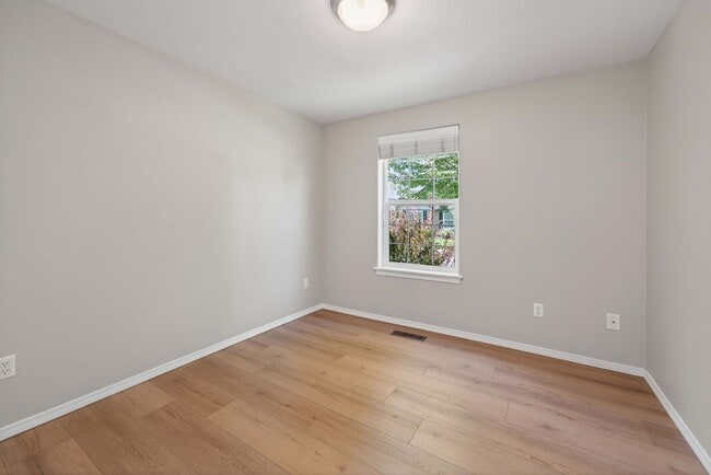 Building Photo - Beautiful Single-Level Home with Private Backyard