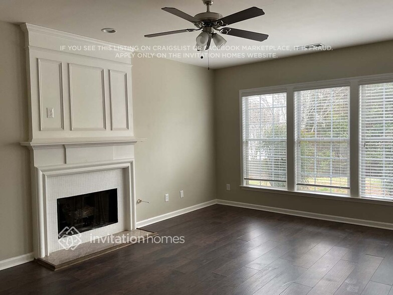 Building Photo - 3384 Spindletop Dr NW
