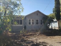 Building Photo - 12509 Oak St