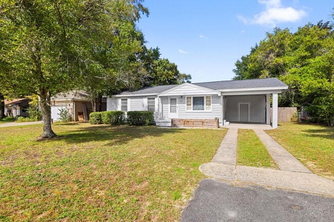 Building Photo - 354 Chicago Ave