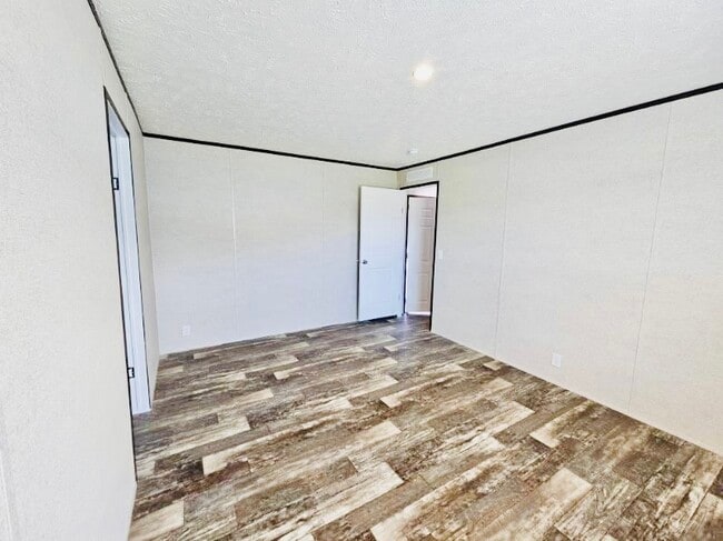 Building Photo - 123 Blissful Ct
