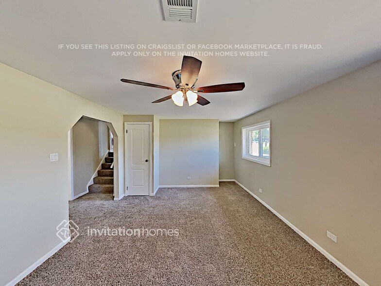 Building Photo - 8840 Hickory Dr