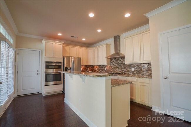 Building Photo - 6426 Hove Rd