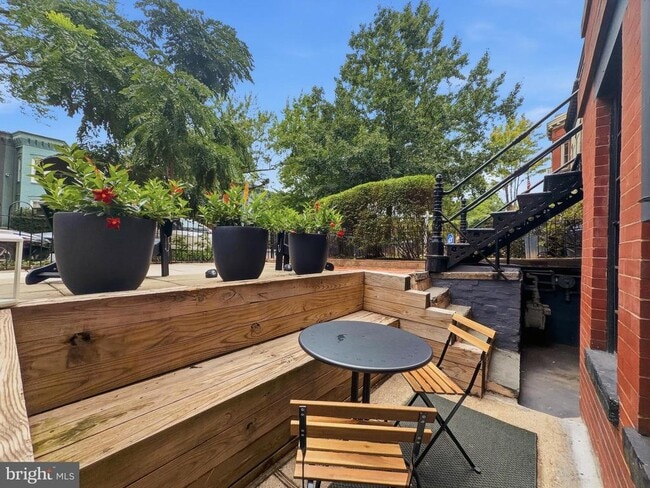 Building Photo - 1813 8th St NW