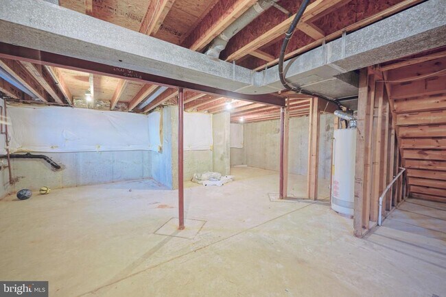 Building Photo - 106 Europa Blvd