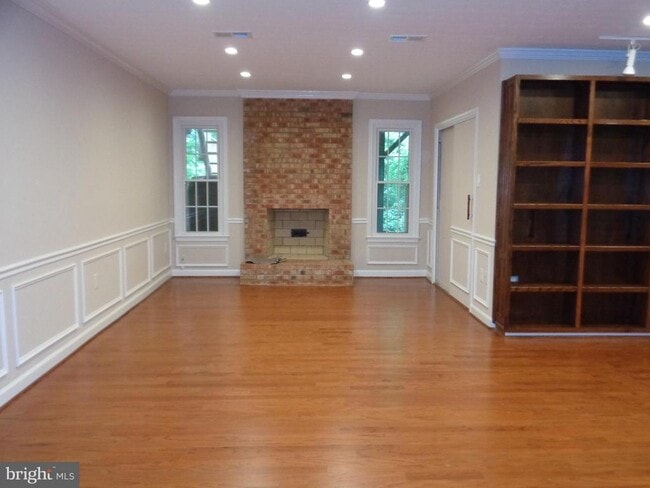 Building Photo - 9811 Burke Pond Ln