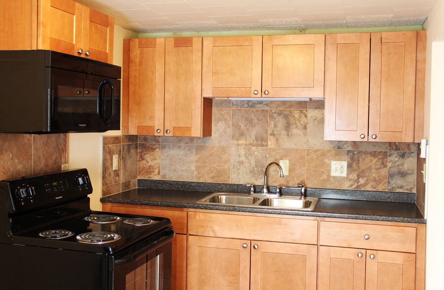 Building Photo - 365 St Paul St