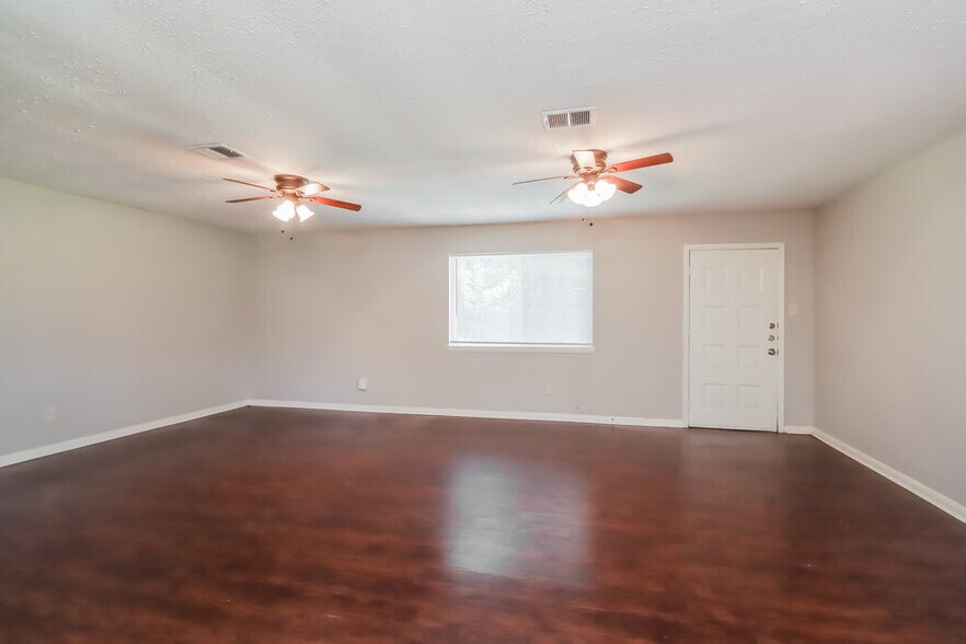 Building Photo - 24715 Sorters Rd